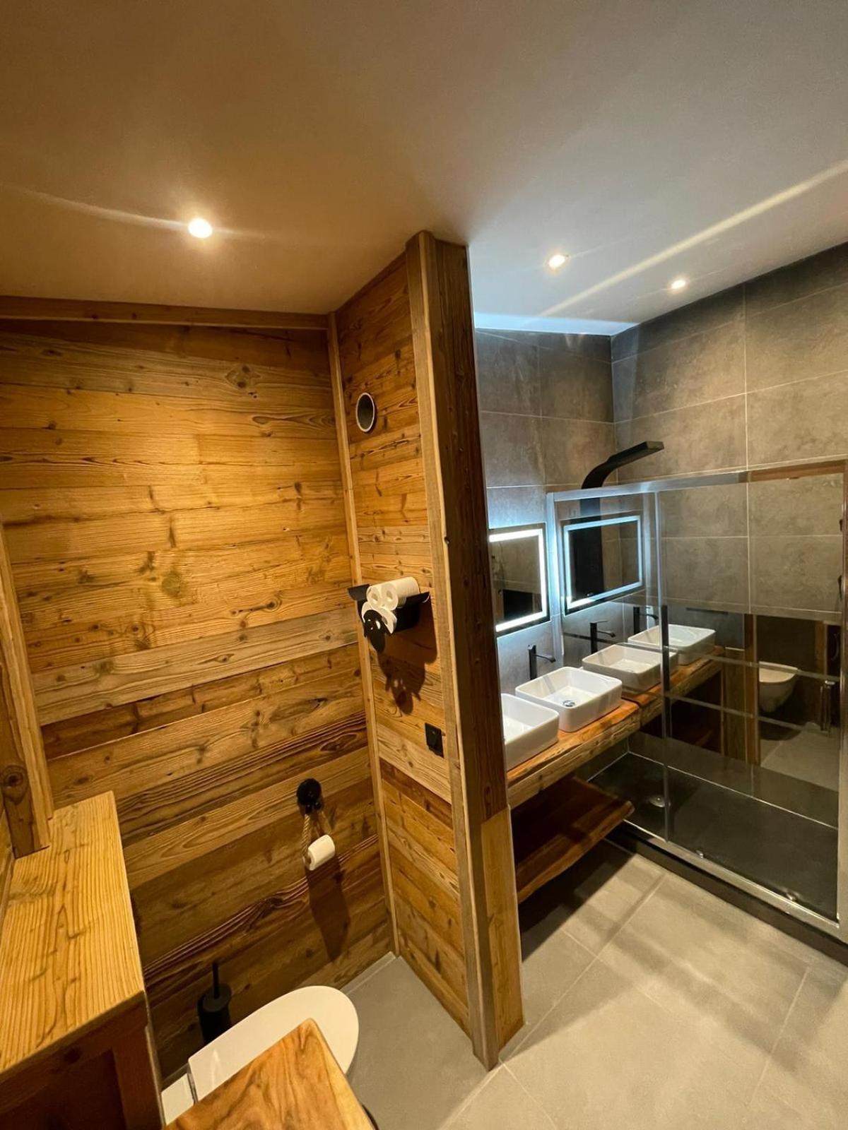 Maison A Moutiers 3 Vallees 4 Chambres 10 Pers Luaran gambar